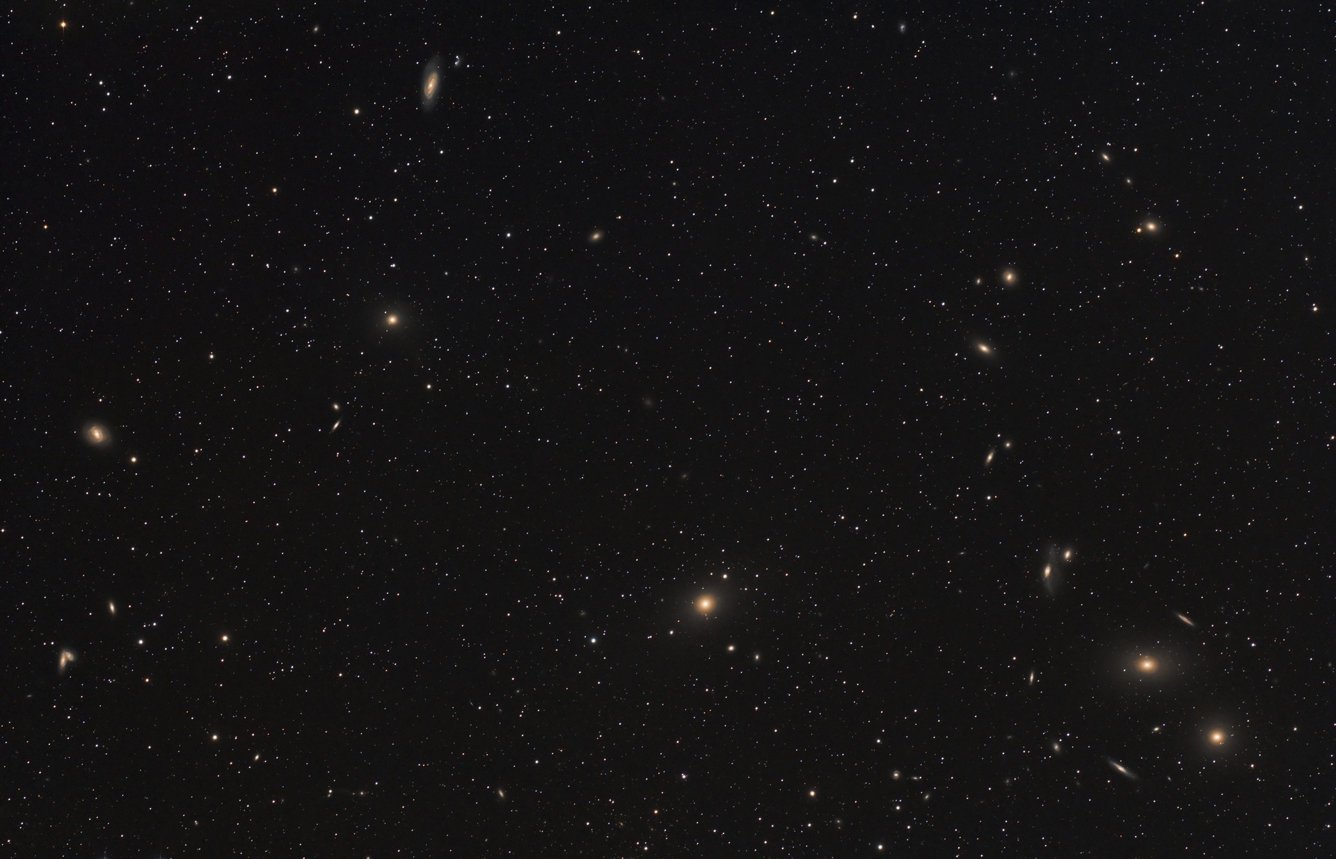Markarian-FSQ106-110x30s-3200iso_t.jpg