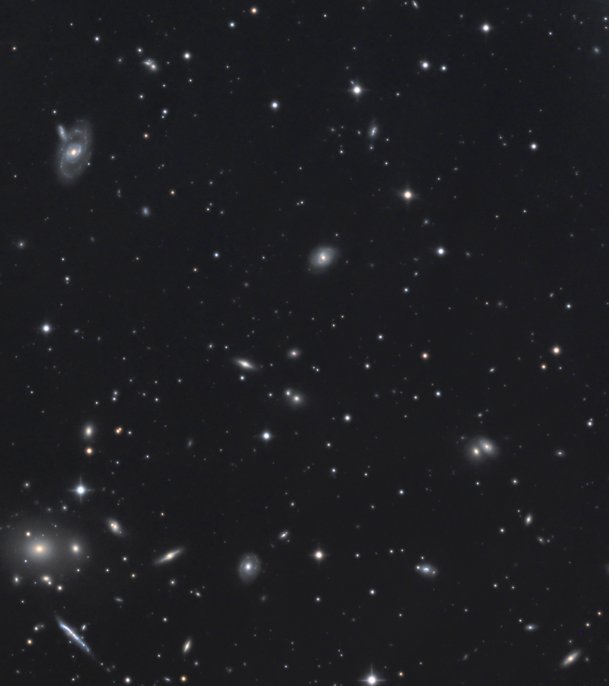 NGC_3842_full_2.jpg