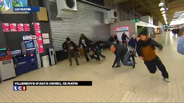 la-ruee-des-soldes-en-images-10836279wrmqv.jpg?v=2