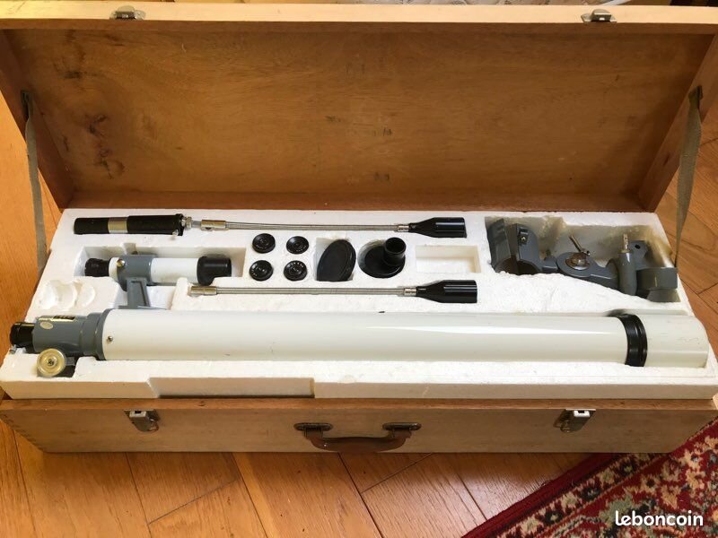 Lunette astronomique (image 1)