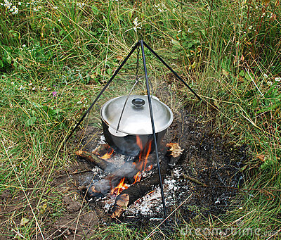 cauldron-campfire-10673393.jpg