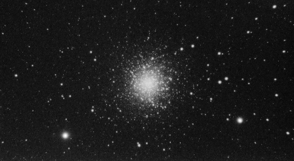 L’image contient peut-être : nuit et ciel