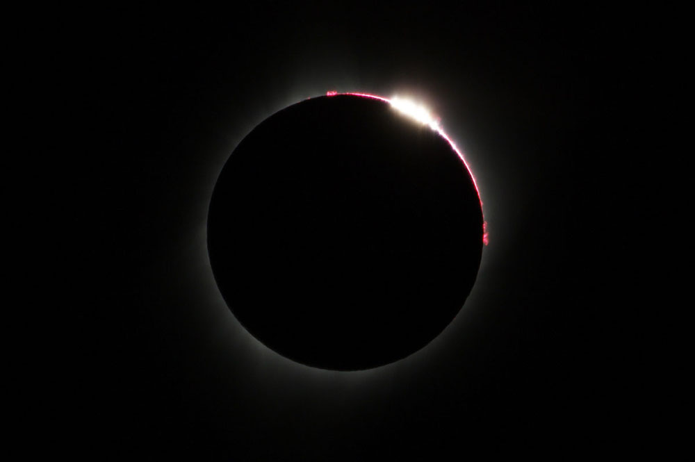 eclipse_contact3.jpg