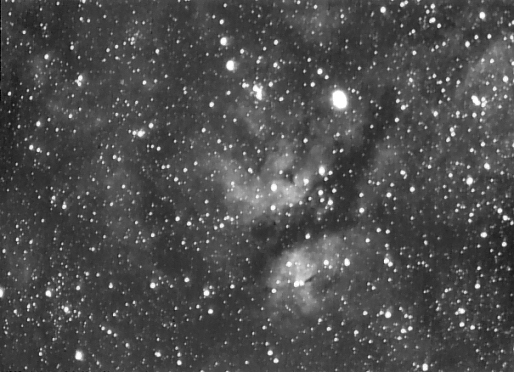 gamma_cygne_55mm_f2.8_halpha_54x300s_r85