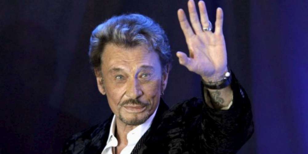 le-7-mars-2017-johnny-hallyday-a-fait-savoir-qu-il-allait-bien-pour-couper-court-aux-rumeurs-le-disant-a-l-article-de-la-mort.jpg