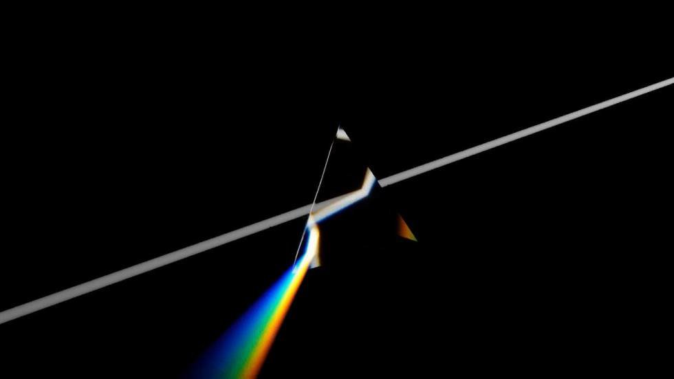 lumiere-refraction-980x551.jpg
