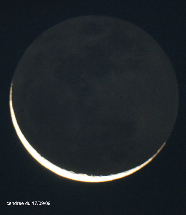 lune_17_09_09_cendree.jpg
