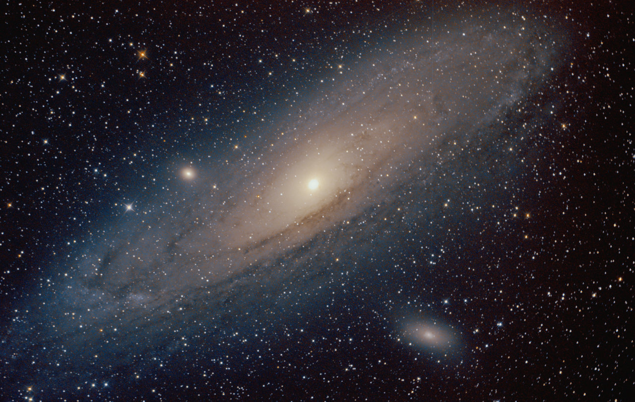 m31_andromeda_third_and_last_post_processing_by_arayashikinoshaka-dbig8u3.jpg