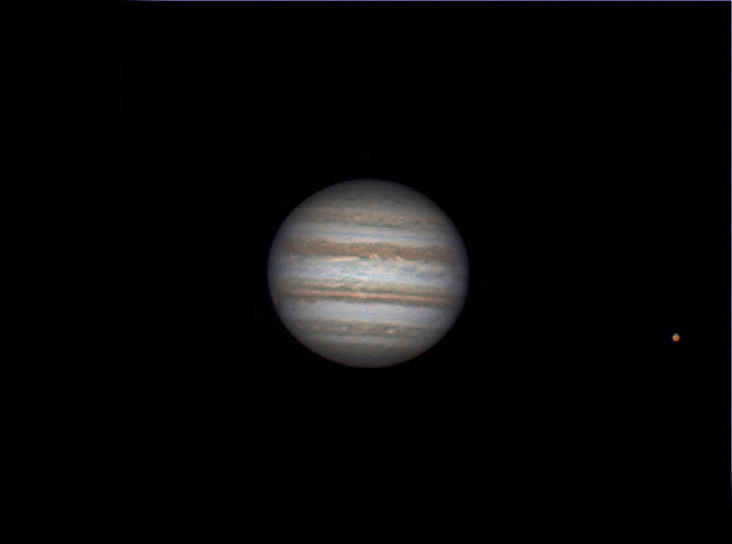 magnification_of_the_previous_pic_of_jupiter_by_arayashikinoshaka-d9v6w31.jpg