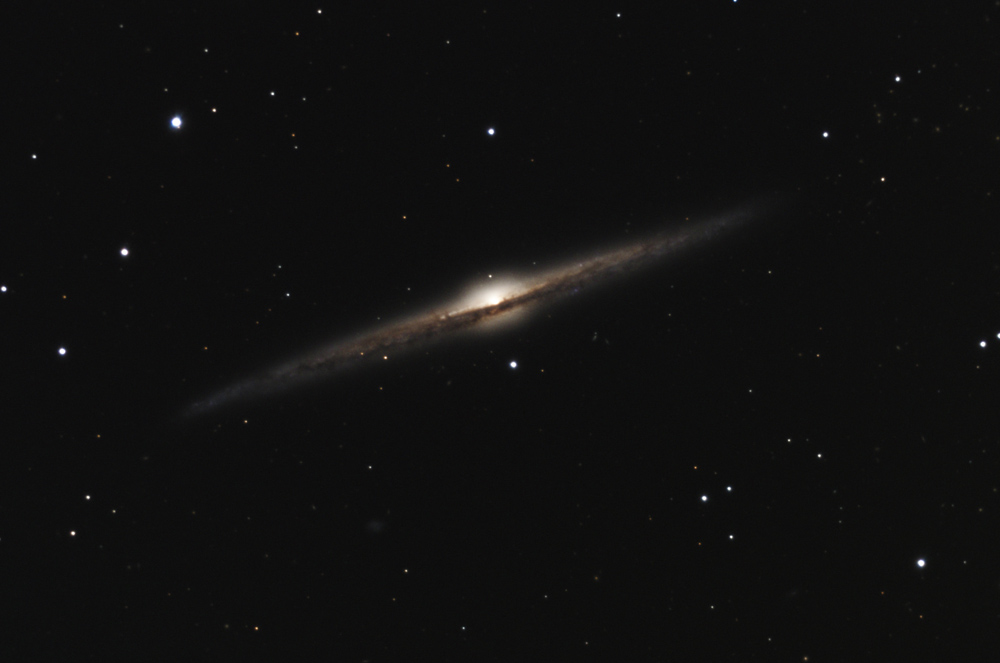 ngc4565_2012_02_17_vignette_forum.jpg
