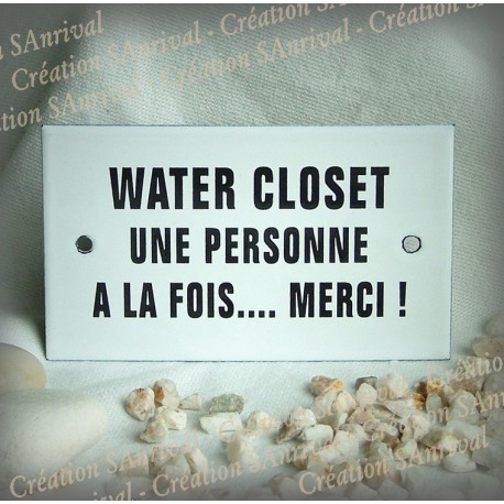 plaque-10x6cm-water-closed-une-personne-a-la-fois-merci.jpg