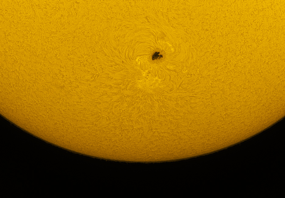 sun20160411-17h36UT-sm40-fs60-gpx1.25-B600-bx2.5-dmk41-SP-r75.jpg