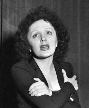 thumb-edith-piaf---biographie-de-la-mome-1341.gif