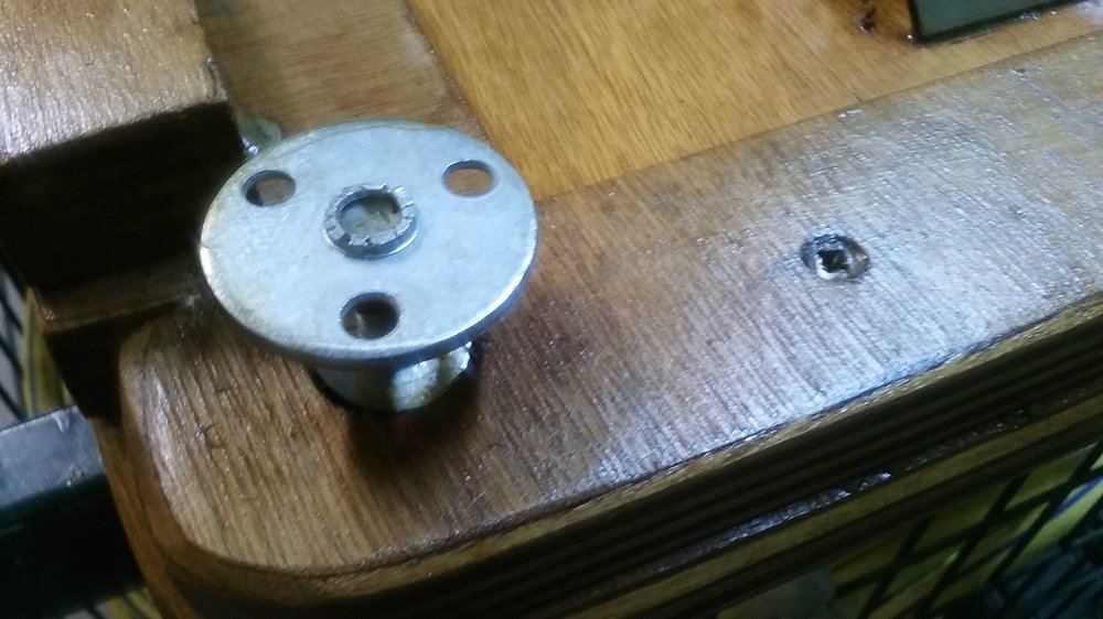 vis reglage en latitude.jpg