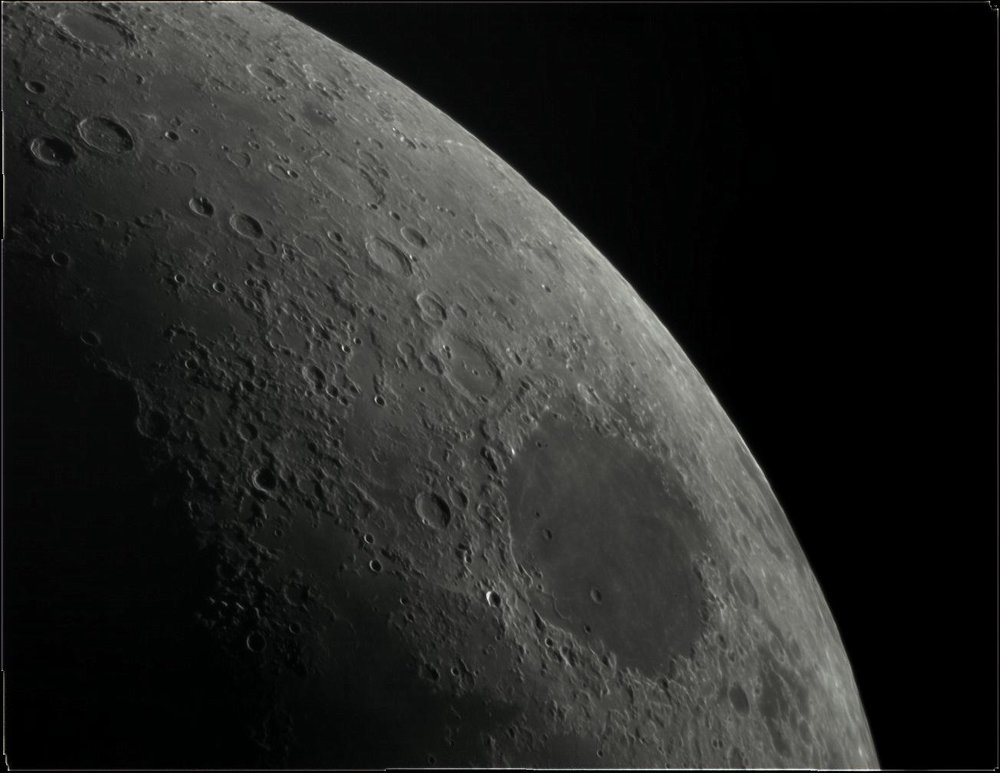 Lune 20180420-174454937_136_g_0061_08b_g4_ap895_iris.jpg
