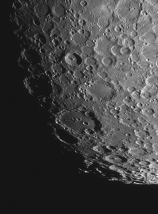Moon_220357_ACx1,5-1236ap32_lapl4_ap3168-registax1BW.jpg