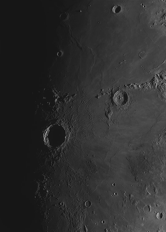Moon_224123_ACx2-475ap40_lapl4_ap1959-registax1.jpg