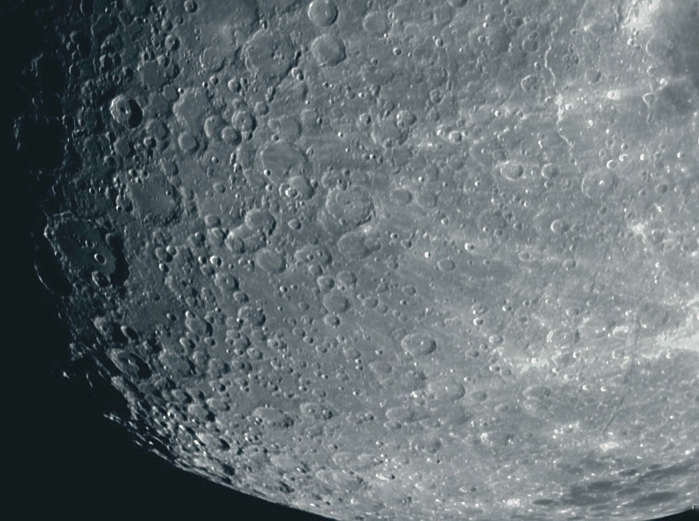 VLC Lune 20180622-185705474_173_g_0097_08b_lapl4_ap1009_AA6_iris_CS2.jpg