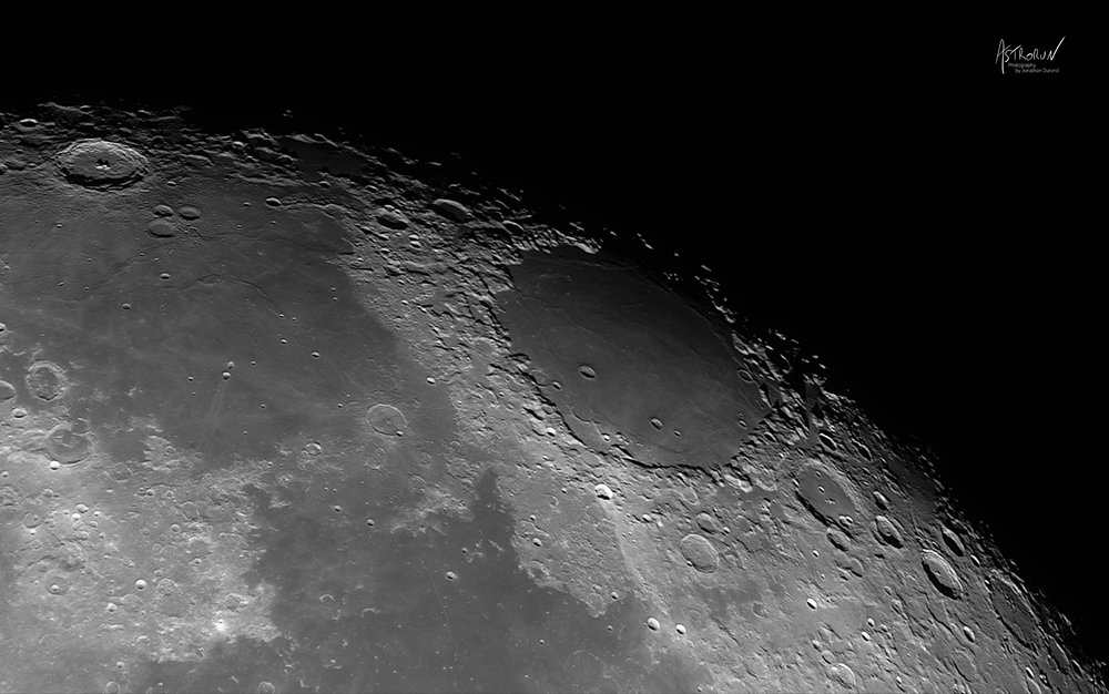 moon1-2.thumb.jpg.8cf2c7e8e5d7ac0fb658408dc536af71.jpg