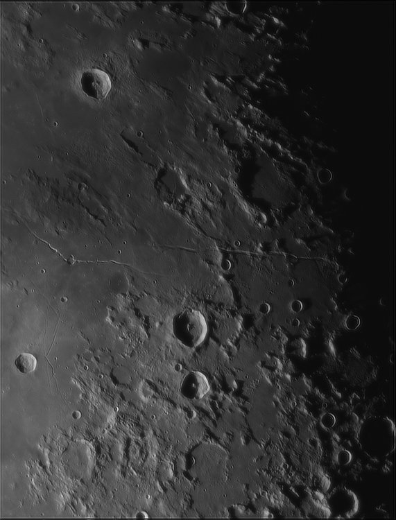 Moon_053529_newtonx2-818ap40_grad4_ap1927-astra1.jpg