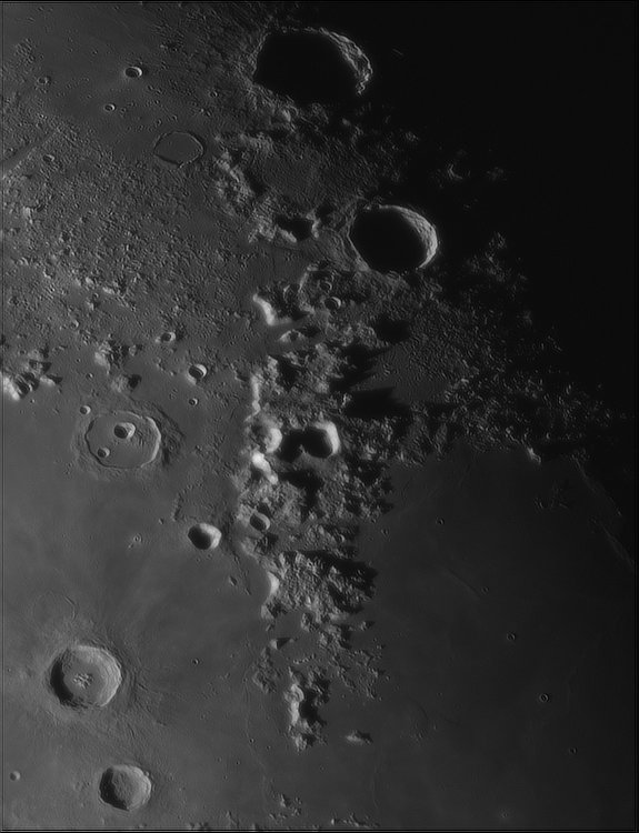 Moon_054020_newtonx2-1007ap40_grad4_ap1907-astra1.jpg