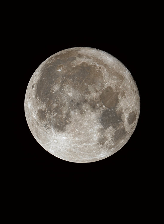 416873401_Pleinelunecorrige.thumb.jpg.f1d2fcc70f6c925e04d89f0a288b59d4.jpg