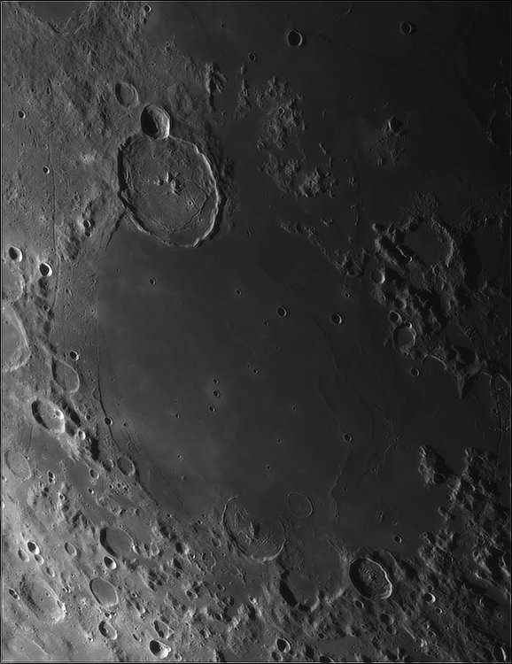 Moon_061253_N158x2-720ap40_grad4_ap1905-astra2.jpg