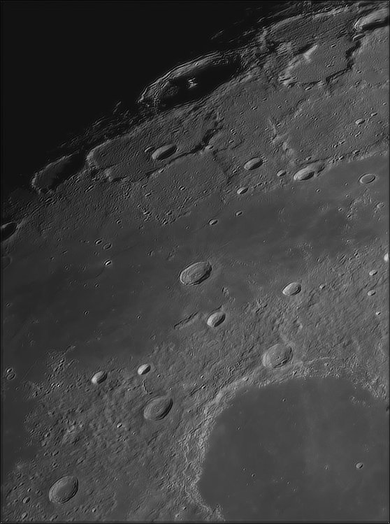 Moon_223609_N158x2-789ap40_grad4_ap1833-astra1-gimp.jpg