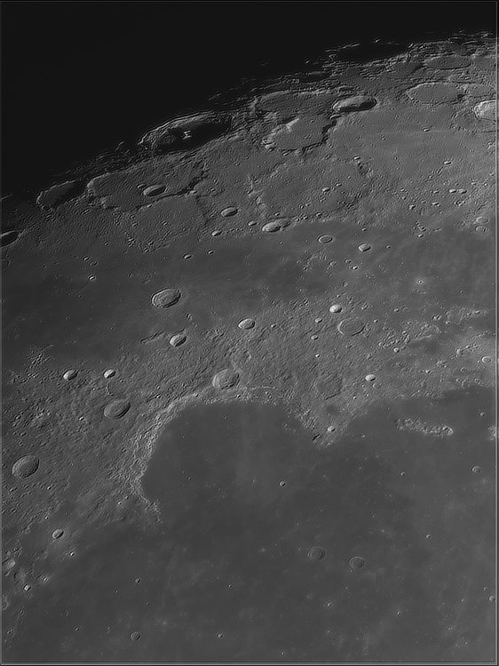 Moon_233106_TALx2-1740ap40_grad4_ap1727-astra2-gimp.jpg