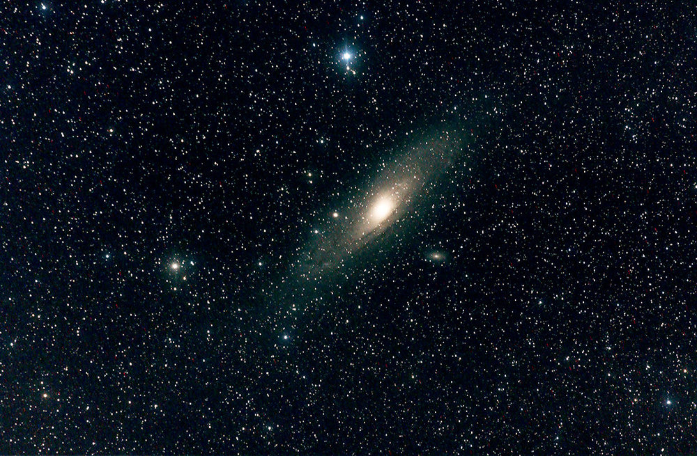 455197330_M31-Andromedagalaxycouleursautomatiques.thumb.jpg.c9b2d2a275a284328436d8a37e70a6e4.jpg
