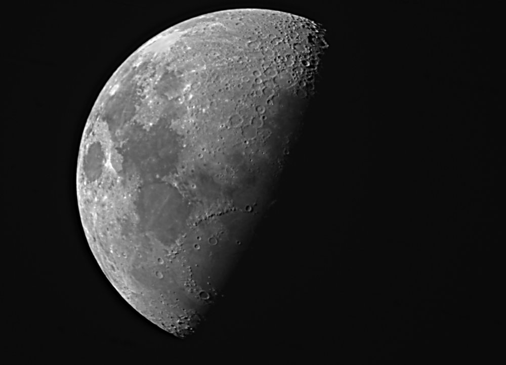 lune.thumb.jpg.7ead852980125a28af695df37772aac7.jpg