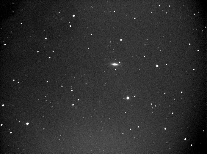 1182113865_5866COMETCATCHEUR18X20B2.jpg.de7524a6b9795e9d84ac672bf97e9f6d.jpg