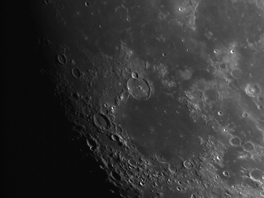 Moon_210414_160219_QHY5LII-M_Continuum_540nm_AS_P35_lapl4_ap2092.thumb.jpg.521f2ed67af7c91e57f3d8d4b0b1282c.jpg