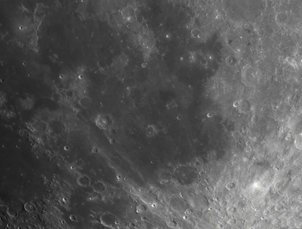Moon_210537_160219_QHY5LII-M_Continuum_540nm_AS_P35_lapl4_ap2066.thumb.jpg.f48ff8b7567a0fb81d21bc5b82431caa.jpg