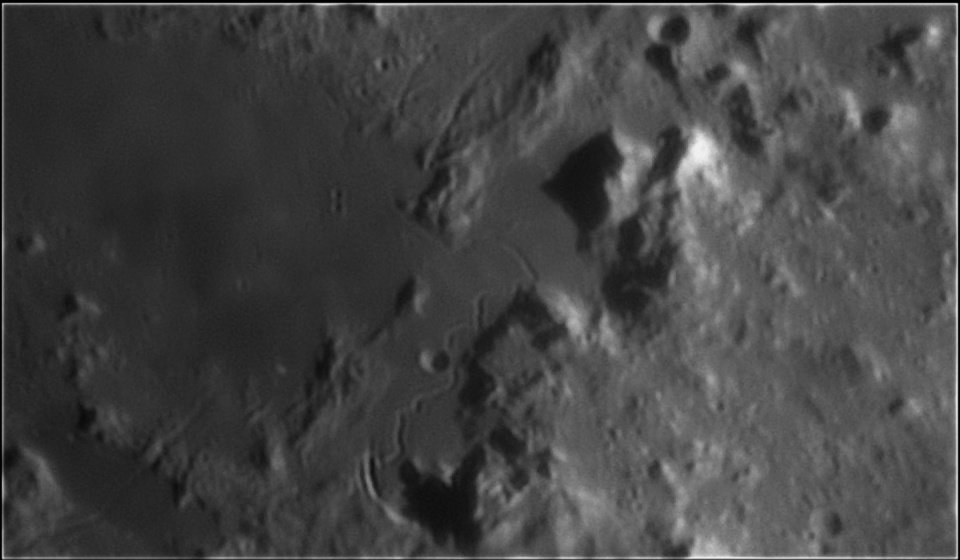 1526528713_Moon_221718_130419_ZWOASI224MC_Rouge_25_AS_P35_lapl6_ap111.jpg.03bc0e8768734d33b79fe3d96efb5a24.jpg