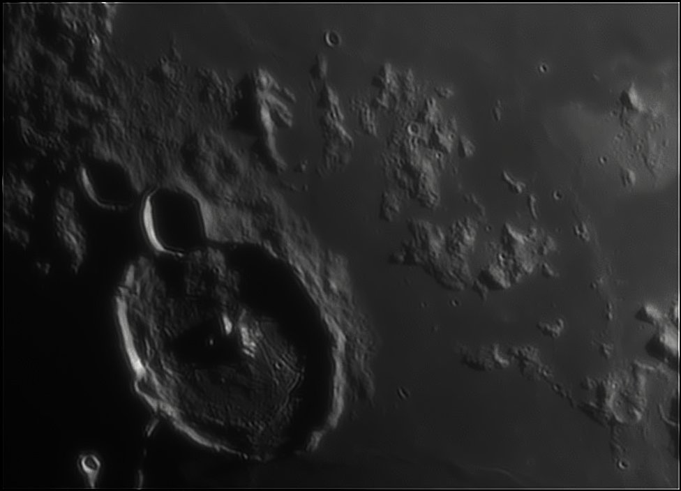 1957725521_Moon_223036_150419_ZWOASI224MC_IR_680nm_AS_P35_lapl6_ap329.jpg.5c1778bfbc87203aa4dfb2e2bbe166e3.jpg
