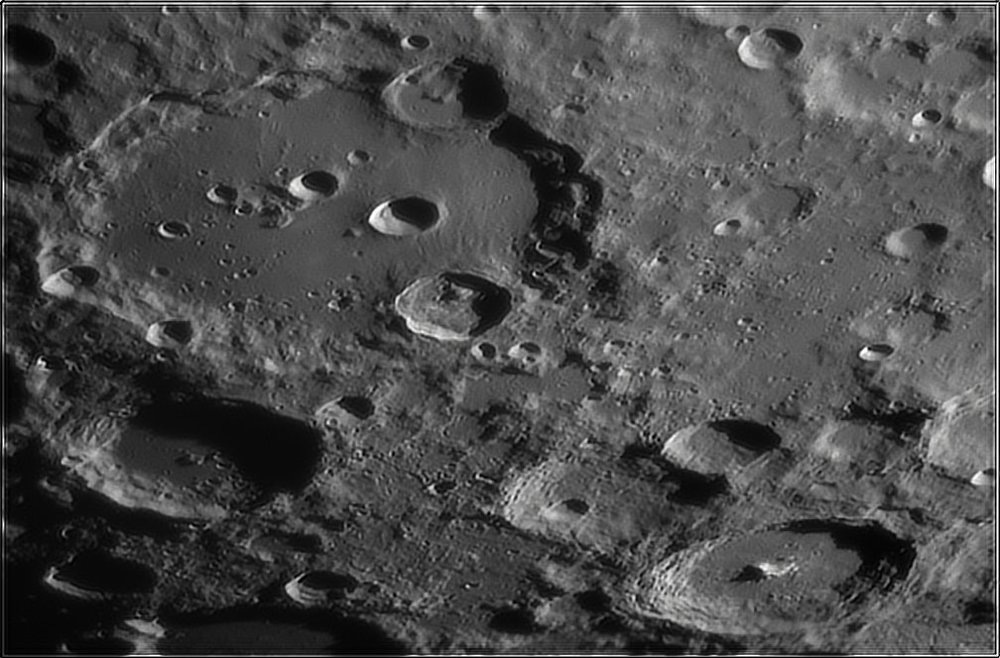 2074070622_Moon_213037_140419_ZWOASI224MC_Rouge_21_AS_P35_lapl6_ap316.thumb.jpg.c82c4e14f20f5687b778d5ff37e6cef0.jpg