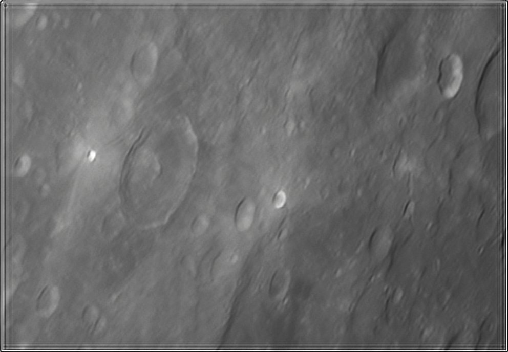 123343993_Moon_235149_190419_ZWOASI224MC_IR_680nm_AS_P50_lapl6_ap261.jpg.039c2c551296ccbc9c54133e8517d652.jpg