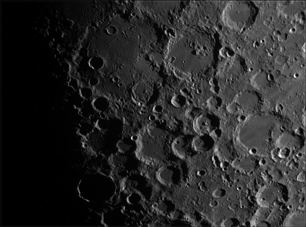 1732202355_Moon_210245_120519_ZWOASI224MC_RGB_AS_P40_lapl4_ap599.thumb.jpg.50c51a36215ea6aebad219ea465c01fd.jpg