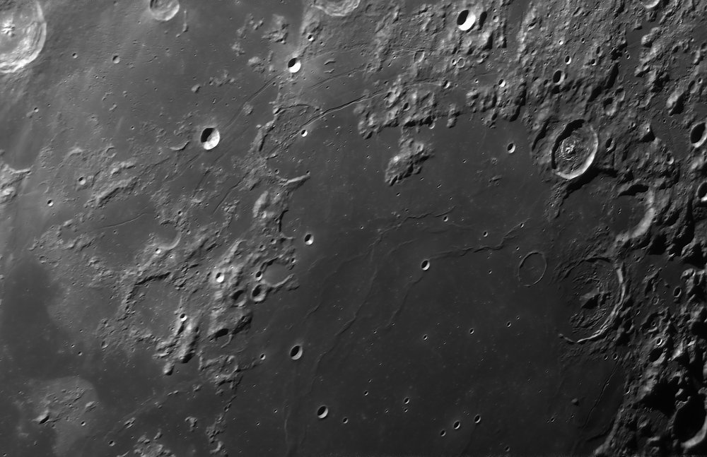 514521346_2019-05-15-2041_2-B-Moon_ZWOASI290MMMini_lapl5_ap2223.thumb.jpg.e1abbe5c66dfe8cbaeae7bf42a0013c9.jpg