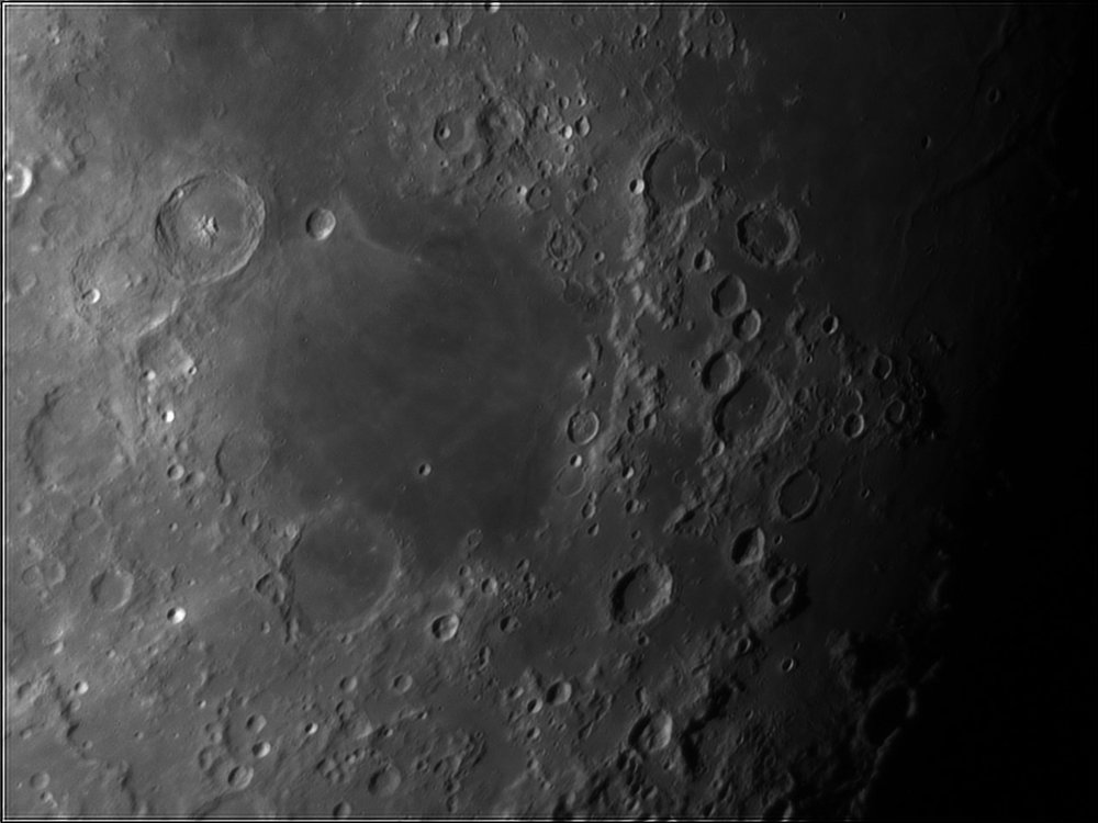 880134689_Moon_040055_220519_ZWOASI224MC_IR_680nm_AS_P35_lapl4_ap390.thumb.jpg.22a2d6217cb377d525d7b58e0af3ddf0.jpg