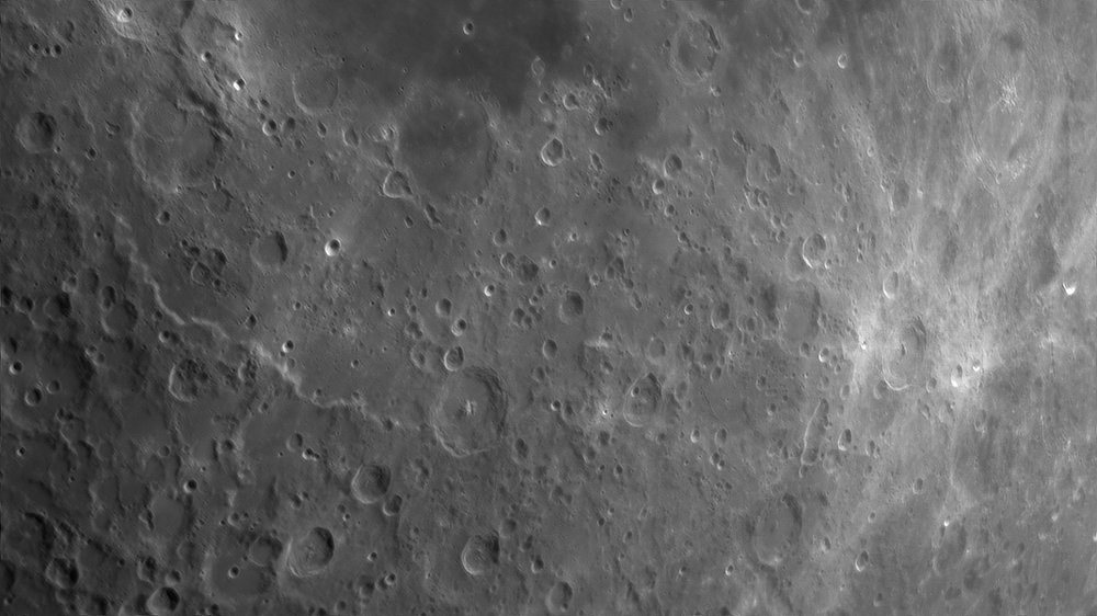 1017571216_Moon_230056_100619_ZWOASI290MM_Rouge_23A_AS_P35_lapl4_ap1090ast.thumb.jpg.a9f6b0faad80473b4fb30fffced7abd9.jpg
