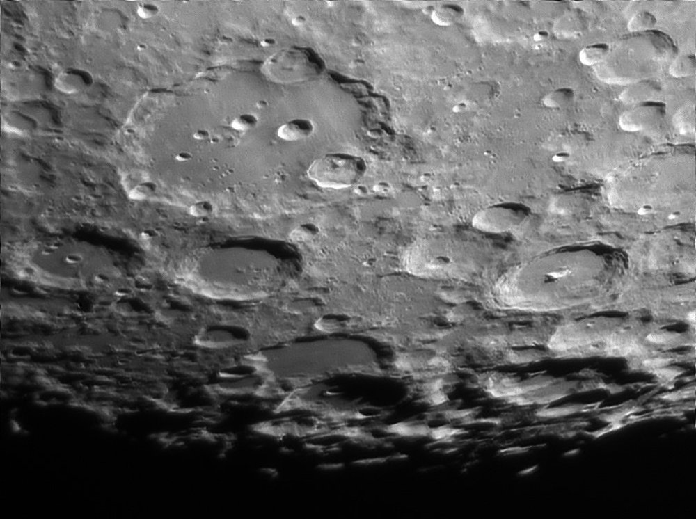 1529278556_Moon_225512_130619_ZWOASI290MM_Rouge_25_AS_P35_lapl4_ap732.thumb.jpg.04723095ea37f02c9cba8f6bbb8dc91b.jpg