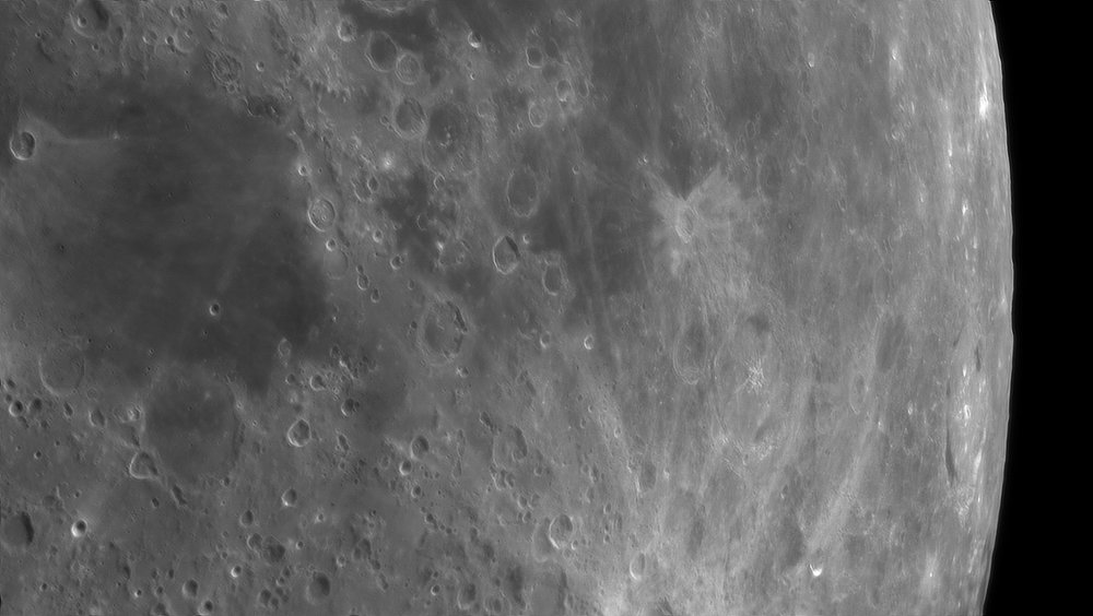1696569585_Moon_230000_100619_ZWOASI290MM_Rouge_23A_AS_P35_lapl4_ap1011ast.thumb.jpg.1aaa3c9666733e2516f5b3a73c011fab.jpg