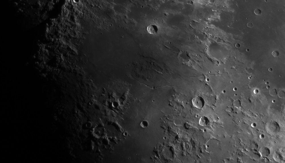 1808236192_Moon_225623_100619_ZWOASI290MM_Rouge_23A_AS_P30_lapl4_ap799ast.thumb.jpg.695735bcb88fbc2c9d7465c96afe0e2b.jpg
