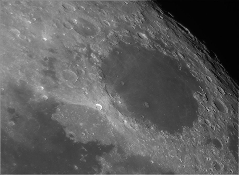 685061802_g_Moon_215200_211018_ZWOASI224MC_G-.thumb.jpg.d3faea4ee5b6f78914e337e47da8f297.jpg