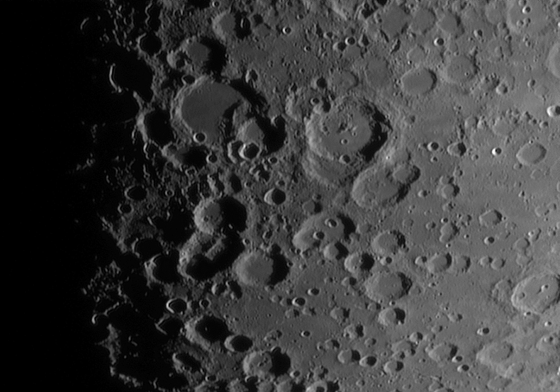 Moon_223716_grad5_ap38.png.74afd2730d17562f1fd473b9dee5c013.png
