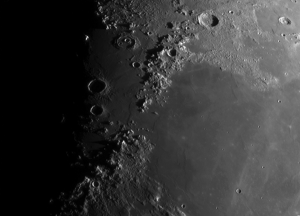 Moon_224550_grad5_ap53.png.e511240dda6cbbceb9b935c3db0e157a.png