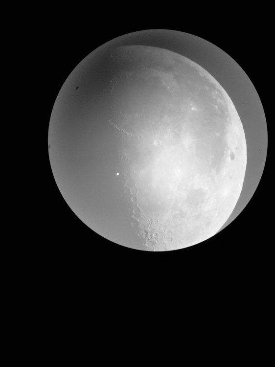 Lune 01.jpeg