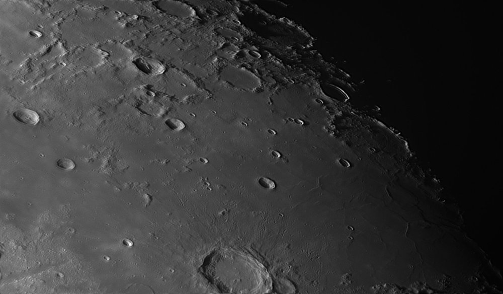 129660874_Moon_055932_181019_ZWOASI290MM_Rouge_23A_AS_P40_lapl6_ap401.thumb.jpg.6338f9cb849e157f7d8fdc970c731267.jpg